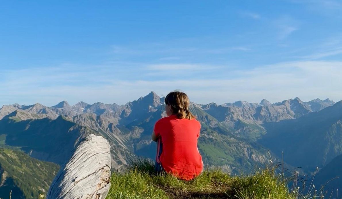 alpine-achtsamkeit-wandern-sonnenaufgang-tirol